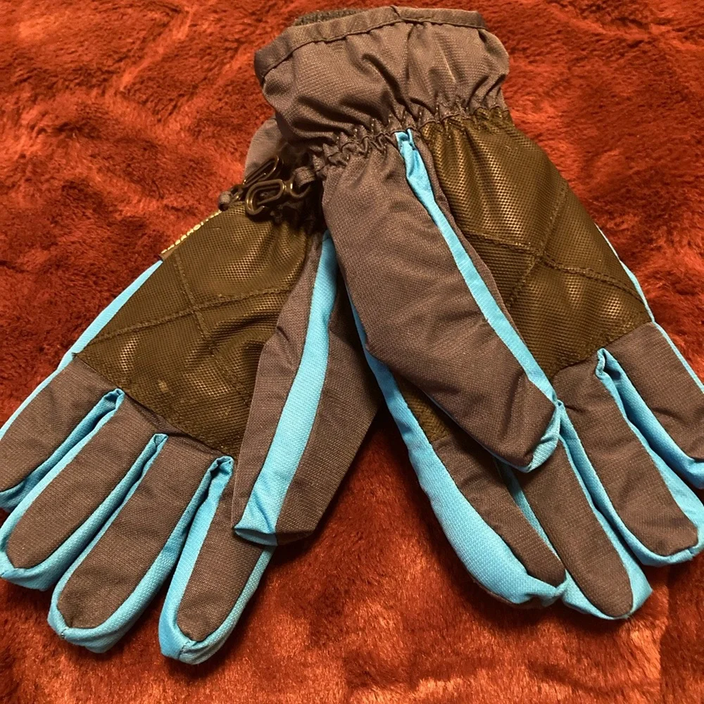 Boys Thermolite warm color block gloves